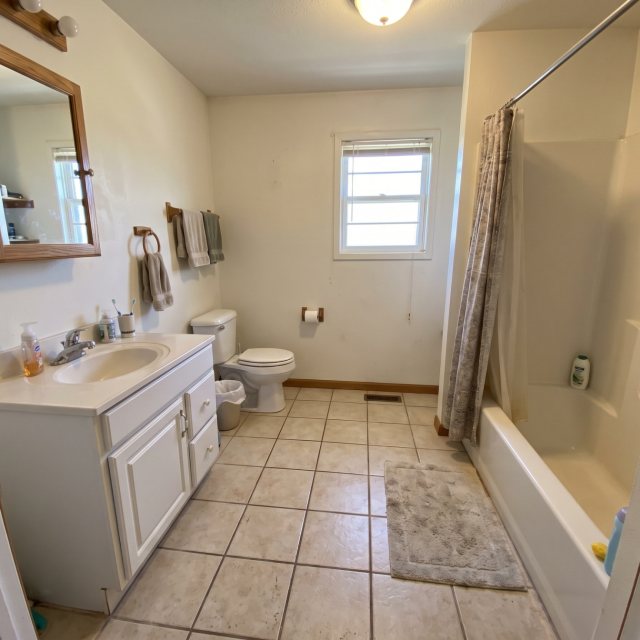 Sample photo: Bathroom